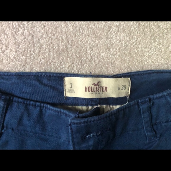 blue hollister shorts - Picture 3 of 3